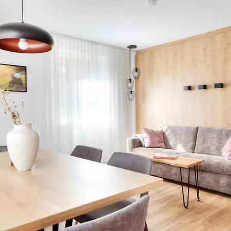 Alpenstolz Haus 3 - Stilvoll Urlauben In Den Bergen Apartmán Damuels